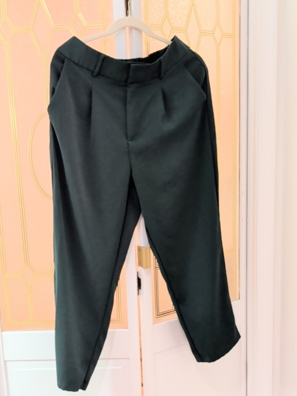 HALARA Dark Green Ladies  Dress Pants - Tailored Pleat Trousers